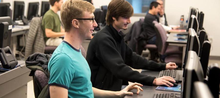 AACC students work in computer lab.